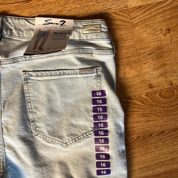 Women’s Seven7 Slim Fit Weekend Jeans - Picture 10 of 10
